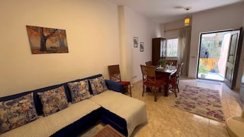 House | 2 bilik tidur