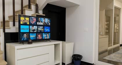 326 2BR Townhouse 2 Bath TV Backyard