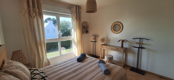 1 bedroom, desk, iron/ironing board, travel cot
