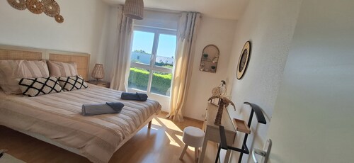 Crossroads of the Beaches ! Adventures in living in a house for 2 to 4 people