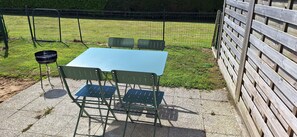 Outdoor dining - Crossroads of the Beaches ! Adventures in living in a house for 2 to 4 people (Lannion)