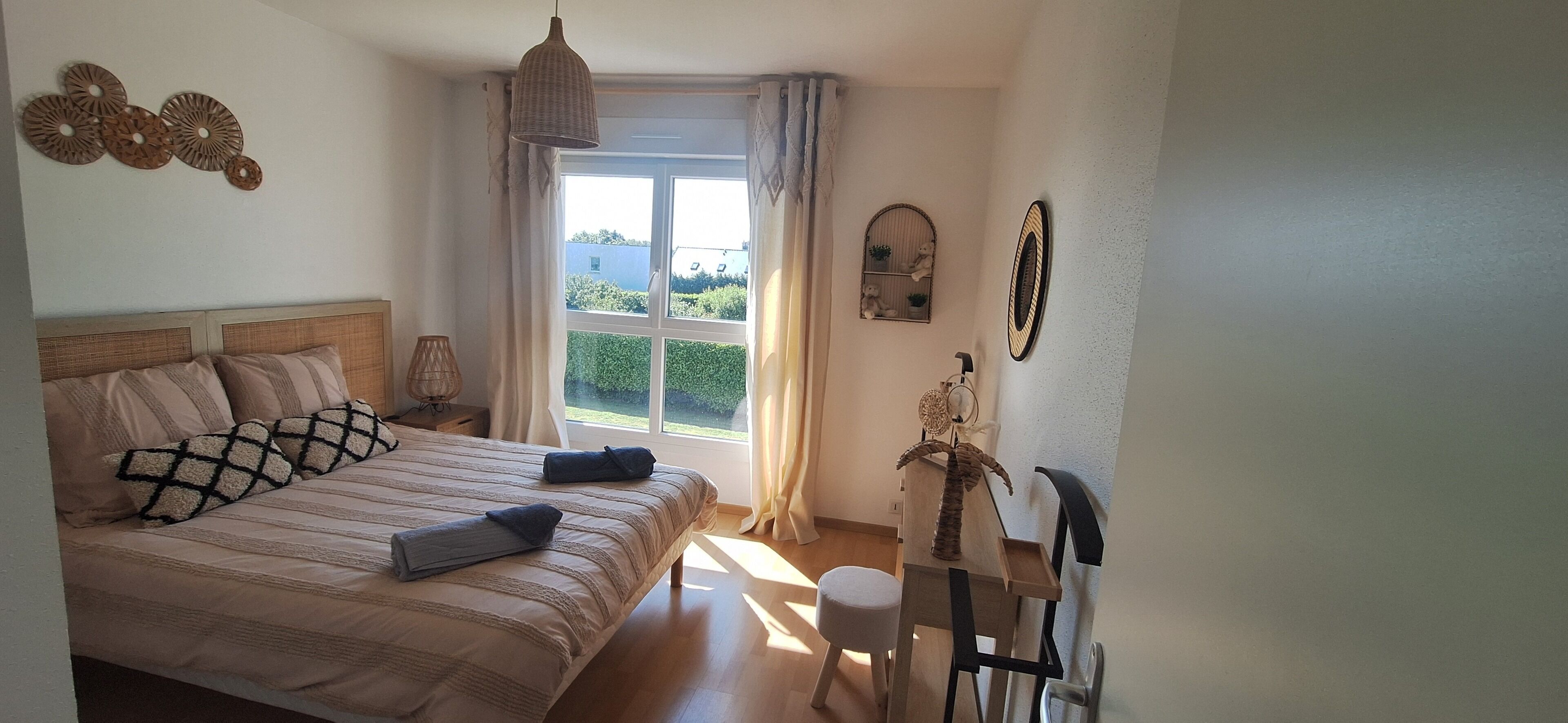 1 bedroom, desk, iron/ironing board, travel cot