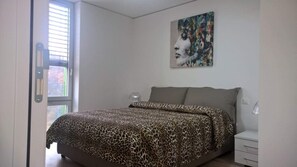 2 bedrooms, desk, free WiFi, bed sheets