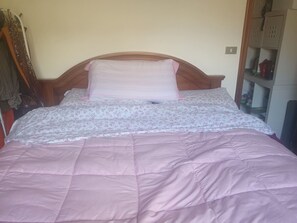 Desk, free WiFi, bed sheets - RAPALLO Close To Golf SM56 (CIN IT010046C2WGRP4PYY) (Rapallo)