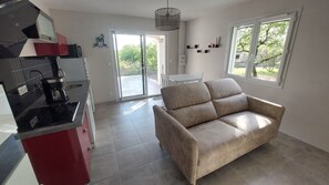 Smart-TV, Videospiele, DVD-Player, Bücher