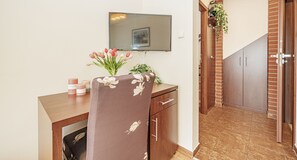 Double Room | 1 bedroom, blackout curtains, iron/ironing board, free WiFi