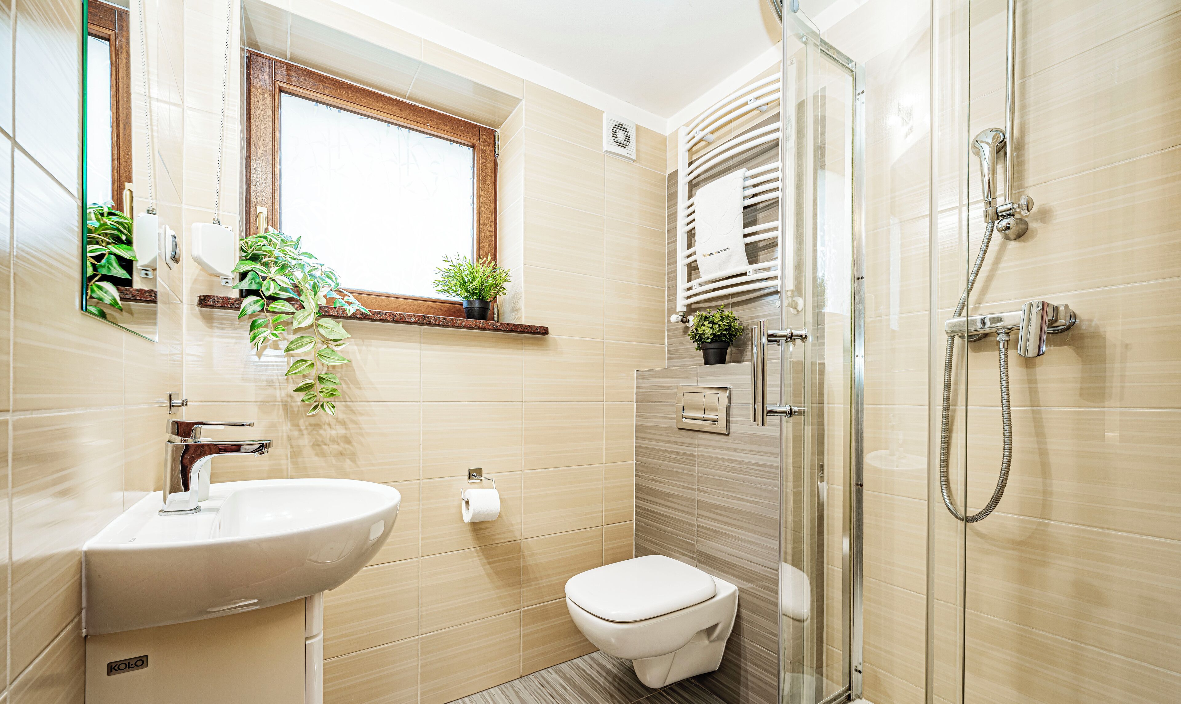 Family Apartment | Bathroom