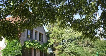 Charming Renovated Barn with Panoramic Views