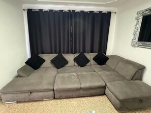 Vila, 4 kamar tidur, kolam renang pribadi, pemandangan kebun | Ruang keluarga