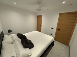 4 bedrooms