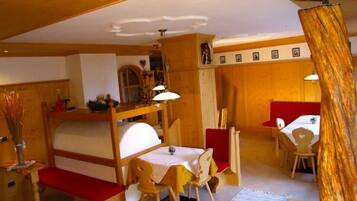 Petit déjeuner buffet compris tous les jours