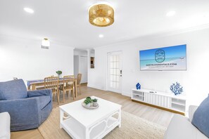 Smart TV, offices