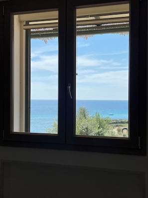 Interni