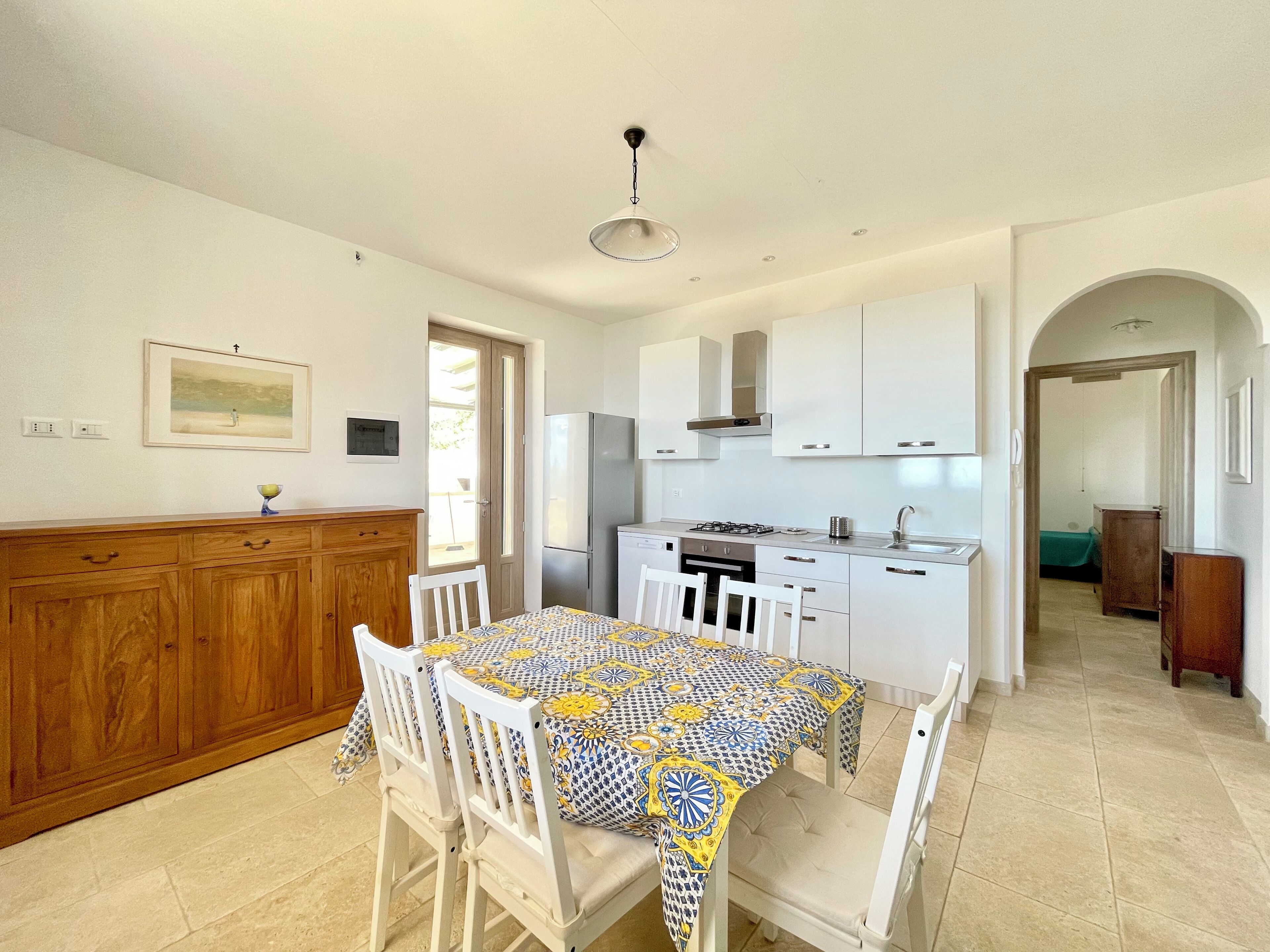 Mikrobølgeovn, ovn, kogeplade, opvaskemaskine