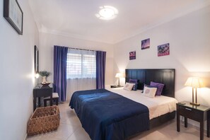 2 quartos, ferros/tábuas de passar roupa, Wi-Fi, roupa de cama