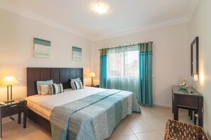 2 makuuhuonetta, silitysrauta/-lauta, Wi-Fi, vuodevaatteet