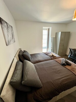 2 bedrooms, iron/ironing board, WiFi, bed sheets - Cosy Apartment in the City Centre of Birmingham, walk to everything (Birmingham)