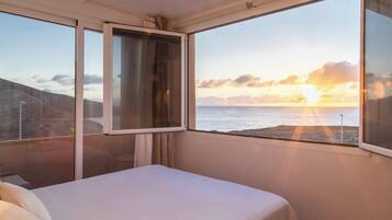 3 chambres, fer et planche Ă repasser, Wi-Fi, draps fournis