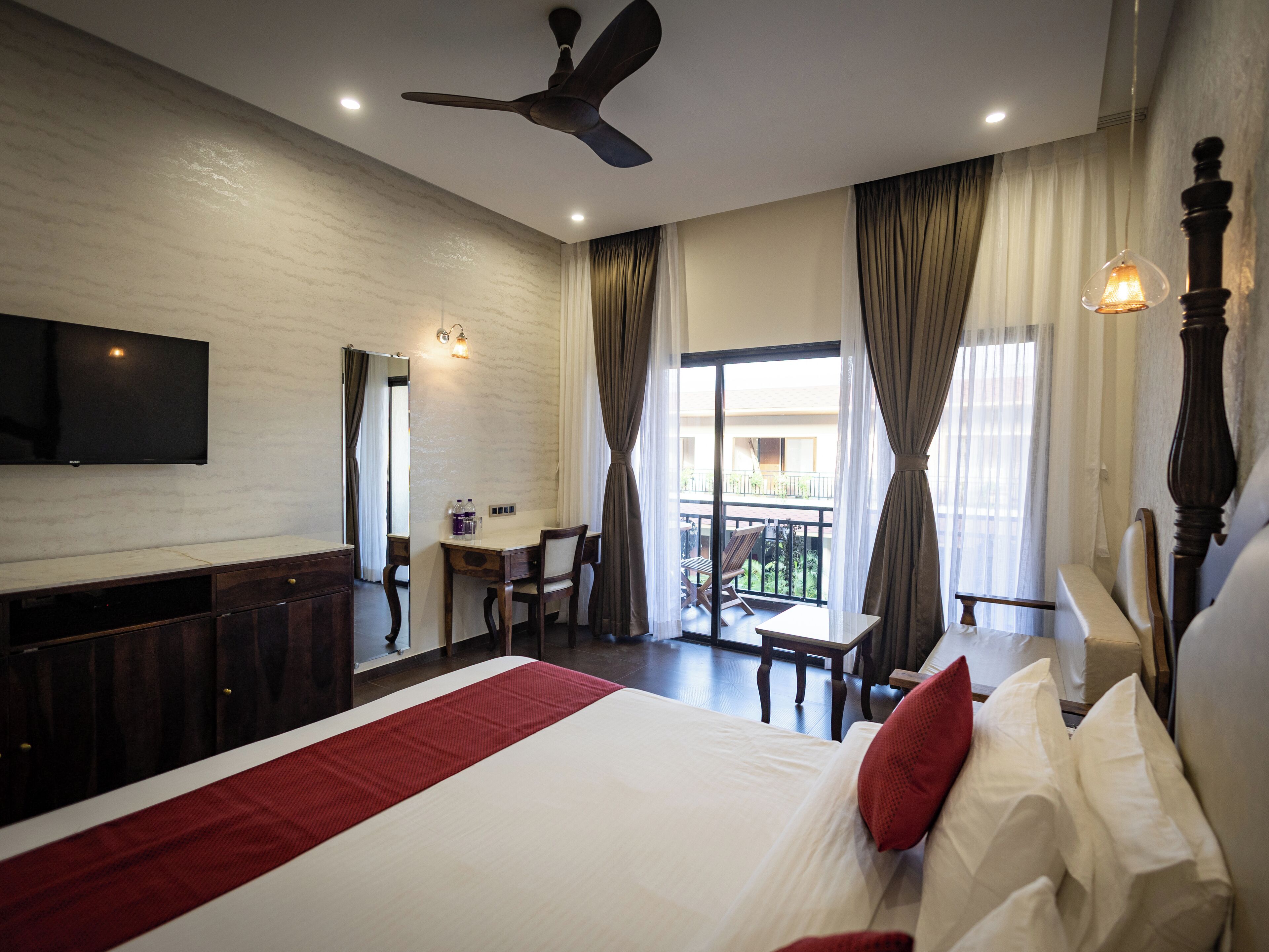 In-room safe, desk, blackout drapes, soundproofing