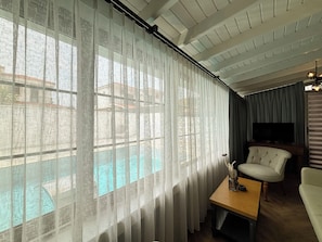 Executive Suite | Iron/ironing board, free WiFi - Talles Suite Alaçatı Otel (Cesme)