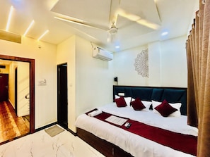 Free WiFi - Hotel Shree (Ujjain)