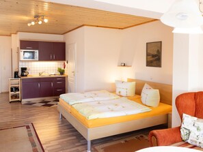 1 quarto, berço de viagem, Wi-Fi de cortesia, roupa de cama