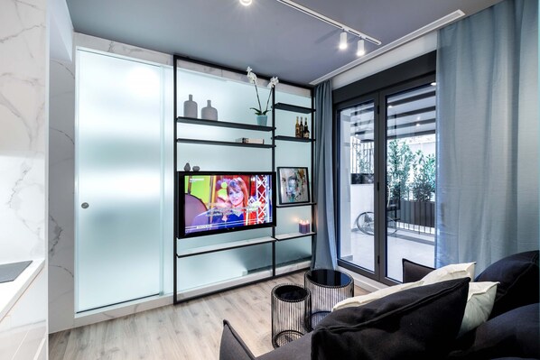 TV