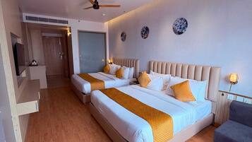 Family Room, Pool View | In-room safe, laptop workspace, blackout curtains, soundproofing