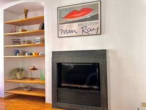 TV - Bright in Saint Ursula (Bergamo)