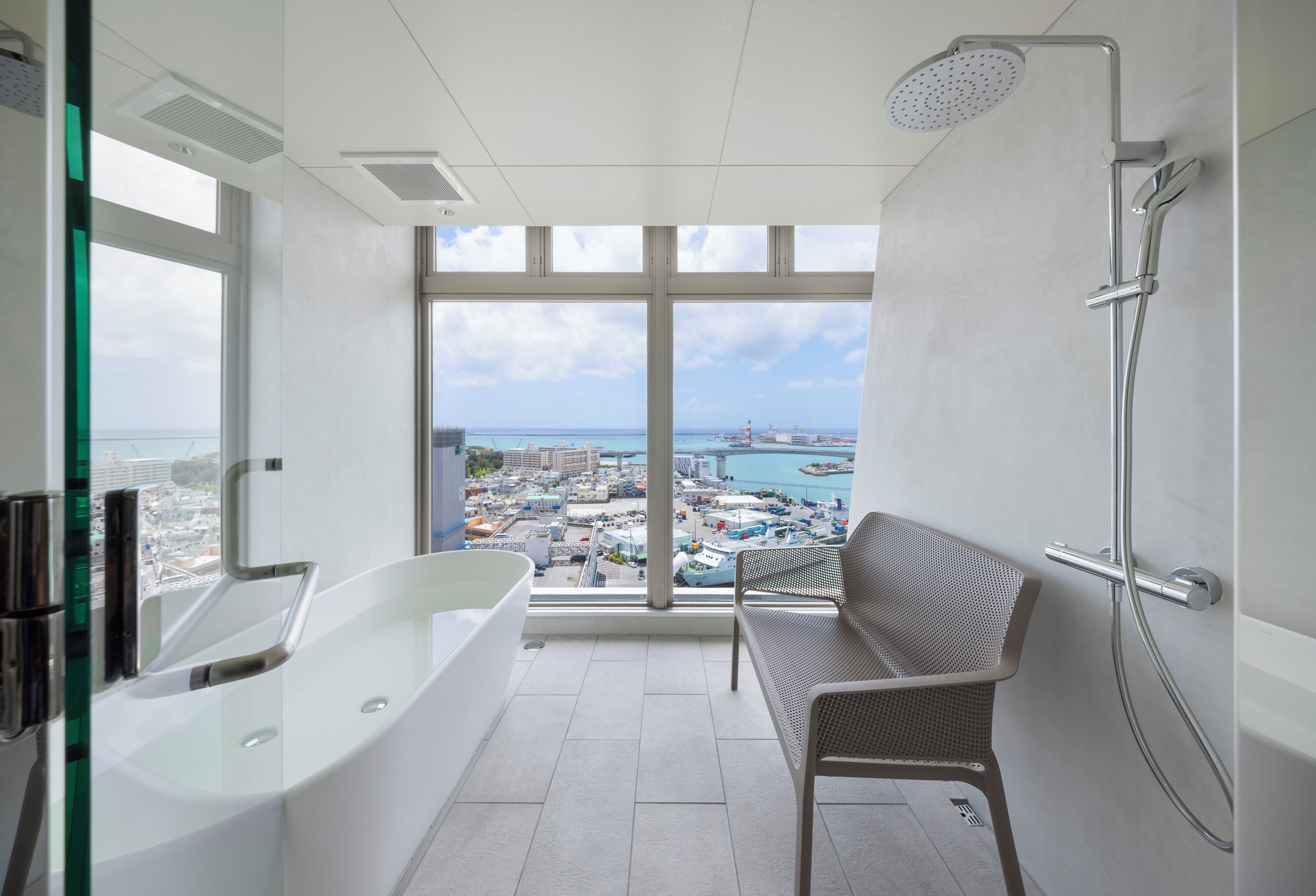 Junior Suite (Top Floor / Sauna / View Bath / Washing Machine) | Bathroom