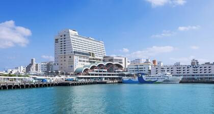 South Gate Hotel Okinawa Naha Tomari Port (Direct Access to Tomarin)