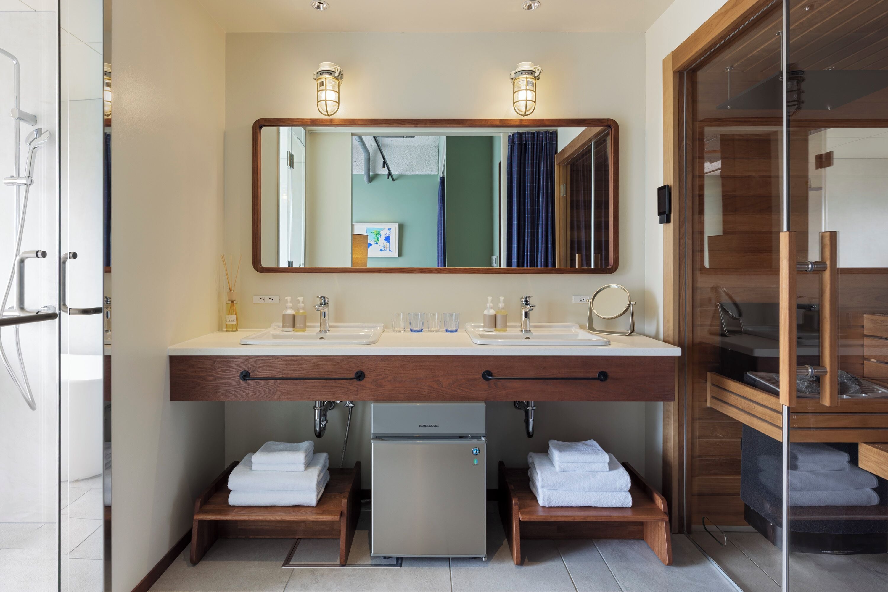 Junior Suite (Top Floor / Sauna / View Bath / Washing Machine) | Bathroom