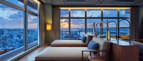 South Gate Suite (Top Floor / Sauna / View Bath / Washing Machine)