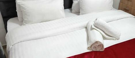 1 Schlafzimmer, BĂŒgeleisen/BĂŒgelbrett, WLAN, BettwĂ€sche