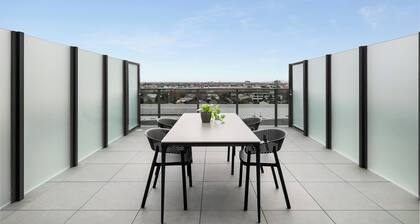 Hobson Apartments by Urban Rest