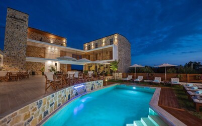 Dandelion Suites