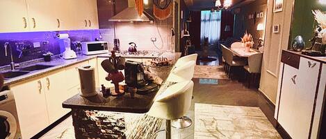 Microwave, oven, stovetop, coffee/tea maker