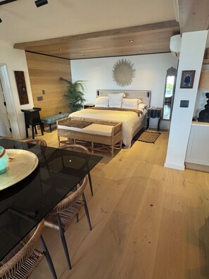 1 makuuhuone, silitysrauta/-lauta, Wi-Fi, vuodevaatteet