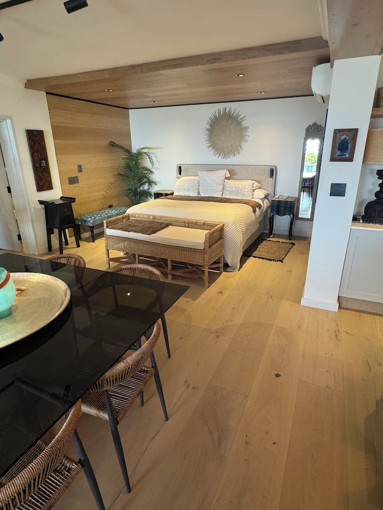 View of Self Catering Accommodation in Singapore - Booking.com