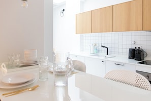 Departamento | Cocina privada | Cafetera y tetera y periquera