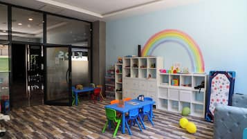 Children’s play area – indoor