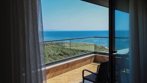 Unclassified image, 4 of 159, button - Maril Otel (Didim)