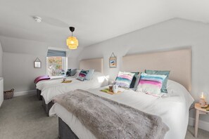 4 室のベッドルーム、WiFi、ベッドシーツ
