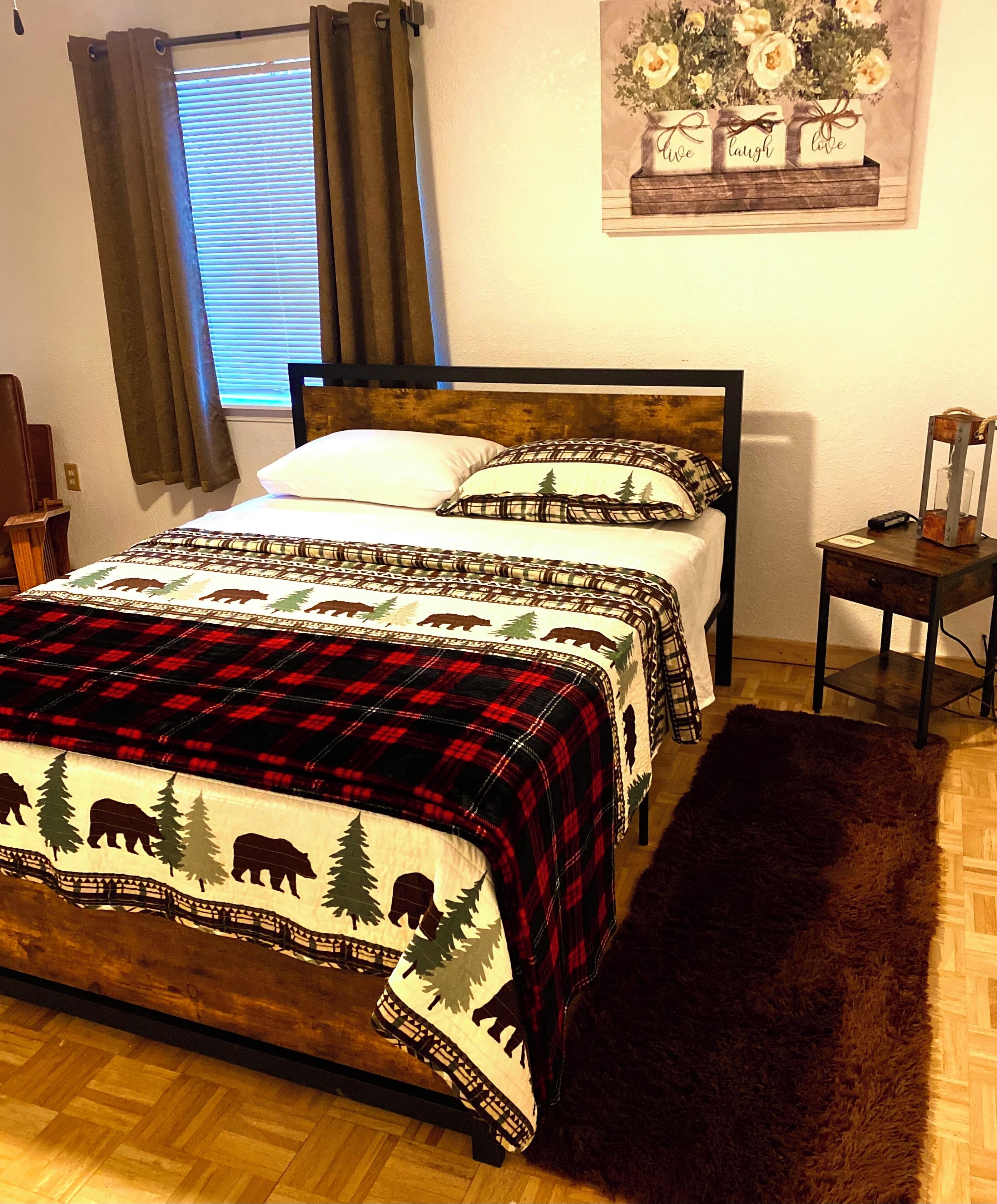 2 chambres, fer et planche à repasser, Wi-Fi gratuit, draps fournis