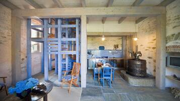 Apartment, Garden View | Living area