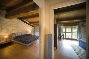 2 bedrooms