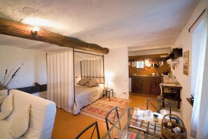 Studio, Garden View | Living area - CASTELLO DI BAGNOLO (Bagnolo Piemonte)