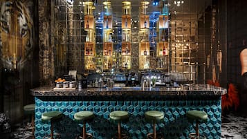 酒吧(店内)