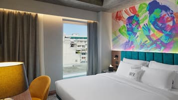 Family Room - Two Rooms Interconnected | 1 dormitorio, minibar, escritorio y wifi gratis