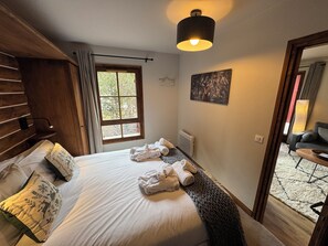 2 chambres, lit parapluie, Wi-Fi gratuit, draps fournis
